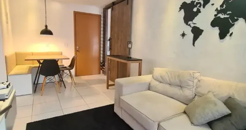 Apartamento com 2 Quartos e 1 banheiro à Venda, 47 m² por R$ 215.000