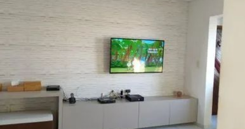 Apartamento com 3 Quartos e 2 banheiros à Venda, 168 m² por R$ 335.000