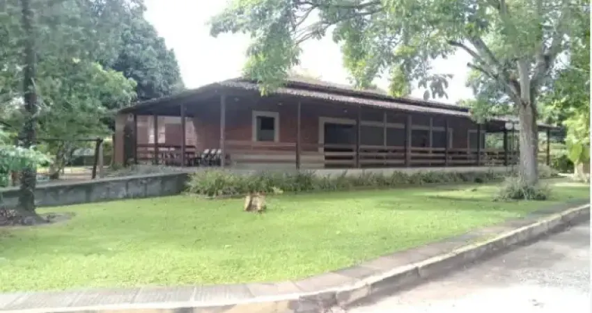 Casa em aldeia dos camarás - camaragibe-pe com 360m² e 3 quartos