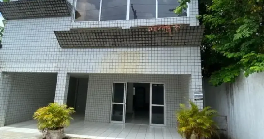 Casa à venda no Várzea, Recife