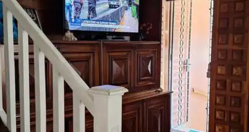 Casa com 3 quartos à venda na Rua Gil Eanes, 478, Campo Belo, São Paulo