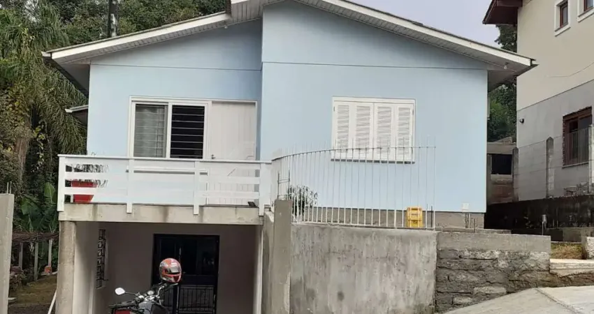 Casa 3 dormitórios à venda Industrial Dois Irmãos/RS