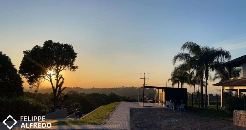 Mirador Travessão - Casa Box com Salão Gourmet no Travessão em Dois Irmãos