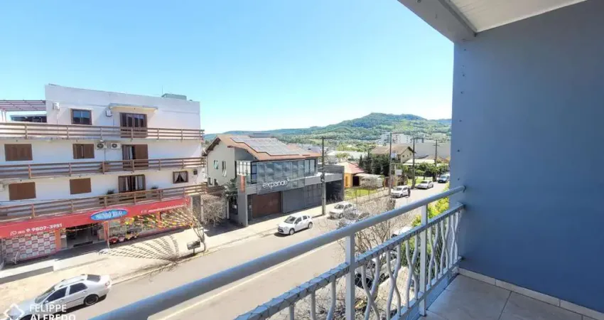 Apartamento semi-mobiliado (98 m²) para alugar no centro de dois irmãos