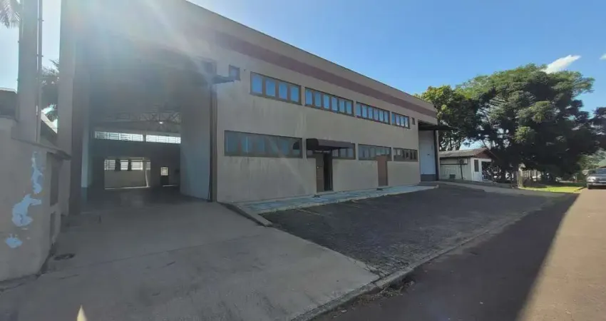 Prédio para locação em ivoti, 850 m², 2 escritórios e 2 entradas para veículos p