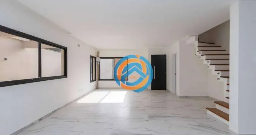 Sobrado com 3 quartos à venda, 145 m² por R$ 1.199.000 - Uberaba - Curitiba/PR