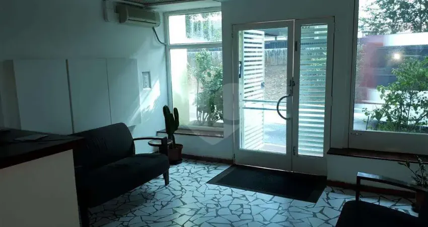 Casa comercial à venda na Avenida Vereador José Diniz, 318, Alto da Boa Vista, São Paulo