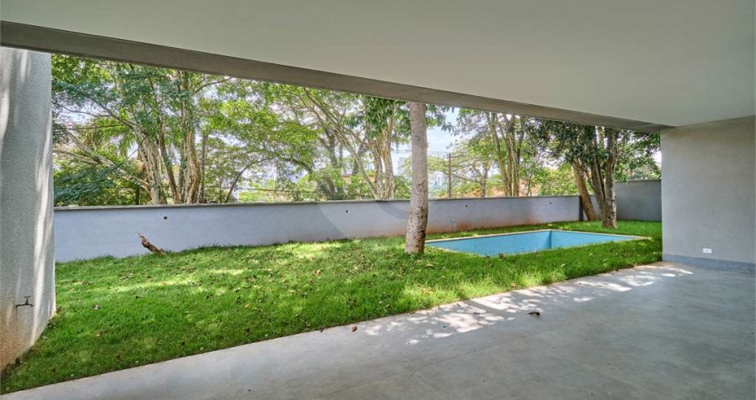 Condomínio com 4 quartos à venda em Jardim Cordeiro - SP