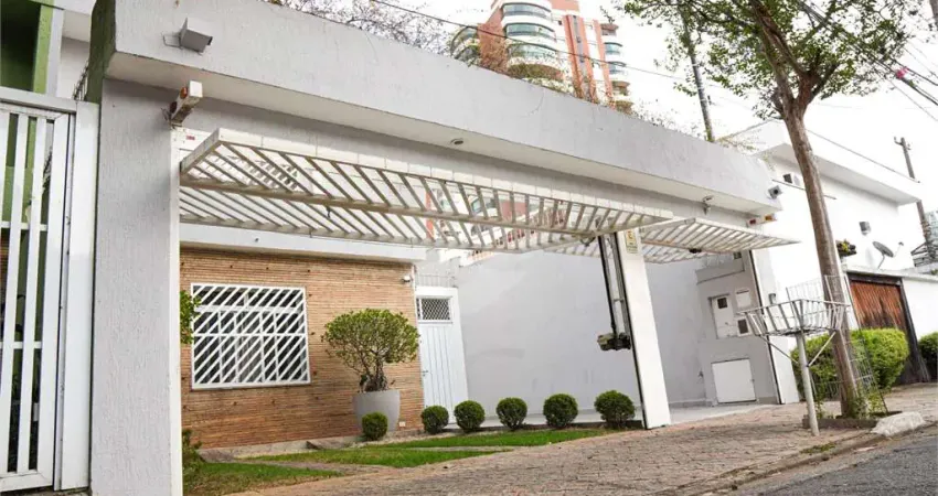 Casa comercial à venda na Rua Demóstenes, 1166, Campo Belo, São Paulo