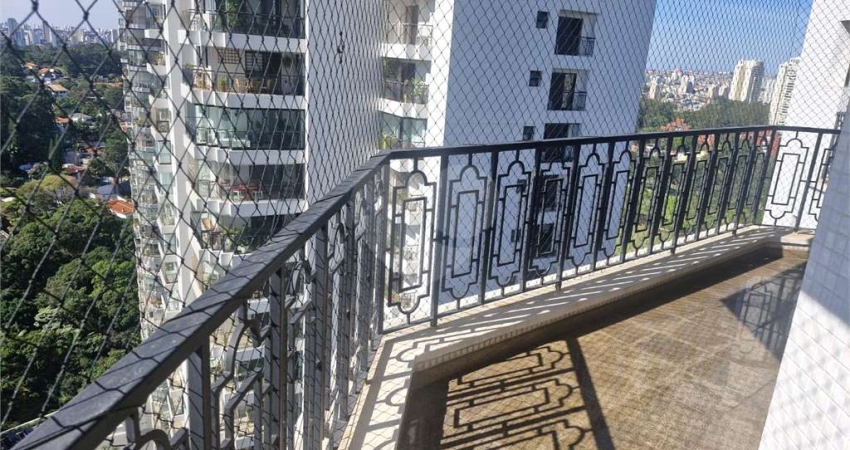 Apartamento com 4 quartos à venda ou para locação em Santo Amaro - SP