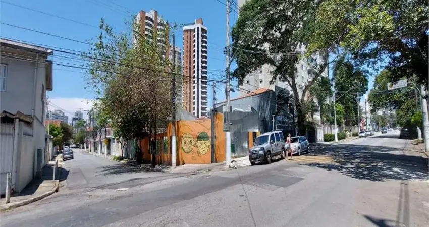 Terreno comercial à venda na Chácara Santo Antônio, São Paulo