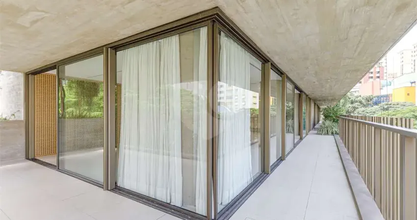 Apartamento com 4 quartos à venda na Avenida Sabiá, Moema, São Paulo