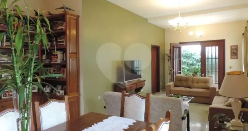 Casa térrea com 3 quartos à venda em Santo Amaro - SP