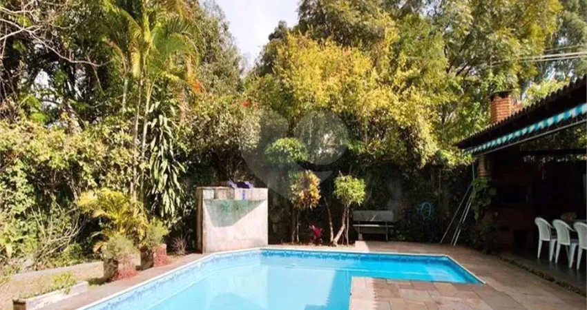 Sobrado com 4 quartos à venda em Jardim Leonor - SP