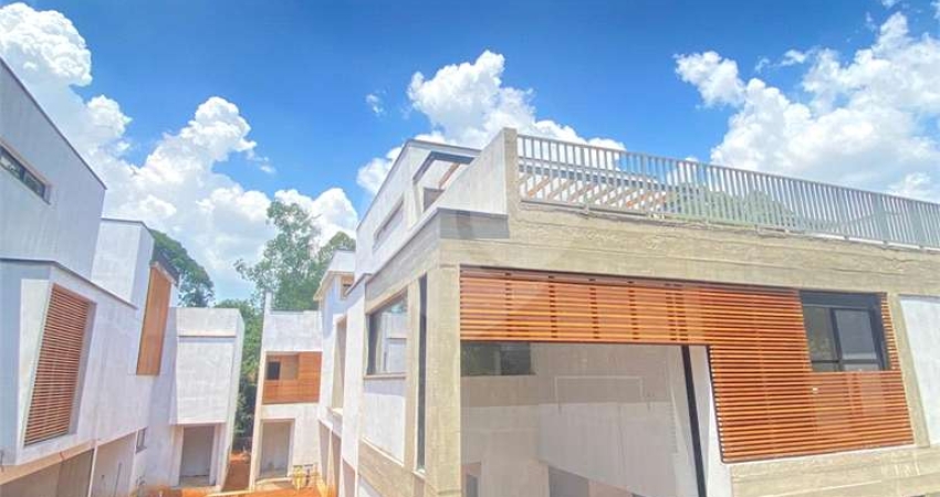 Condomínio com 4 quartos à venda em Jardim Cordeiro - SP