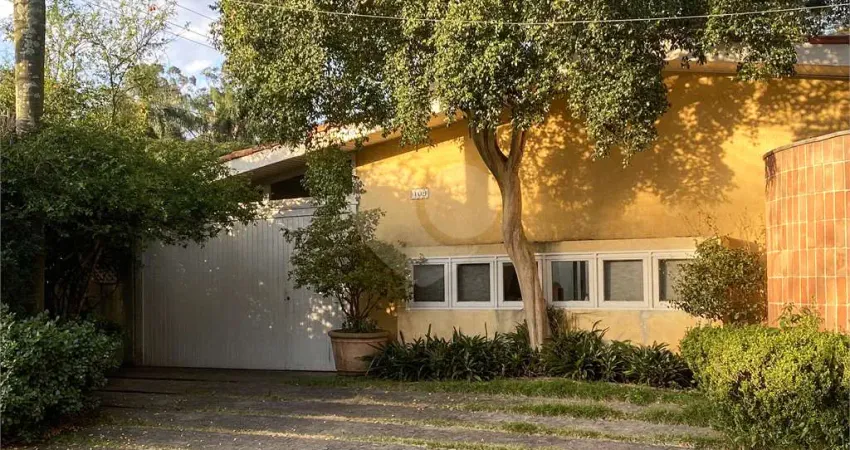 Casa de vila com 5 quartos à venda em Granja Julieta - SP