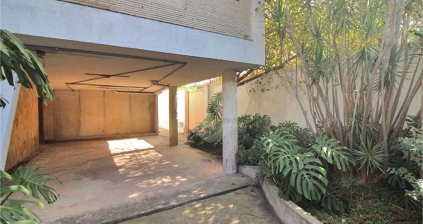 Sobrado com 5 quartos à venda em Brooklin Paulista - SP