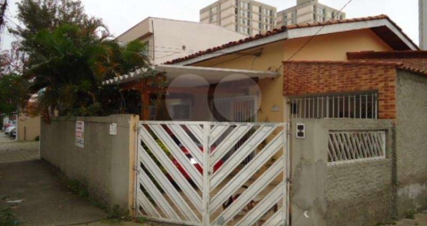 Casa térrea com 3 quartos à venda em Santo Amaro - SP