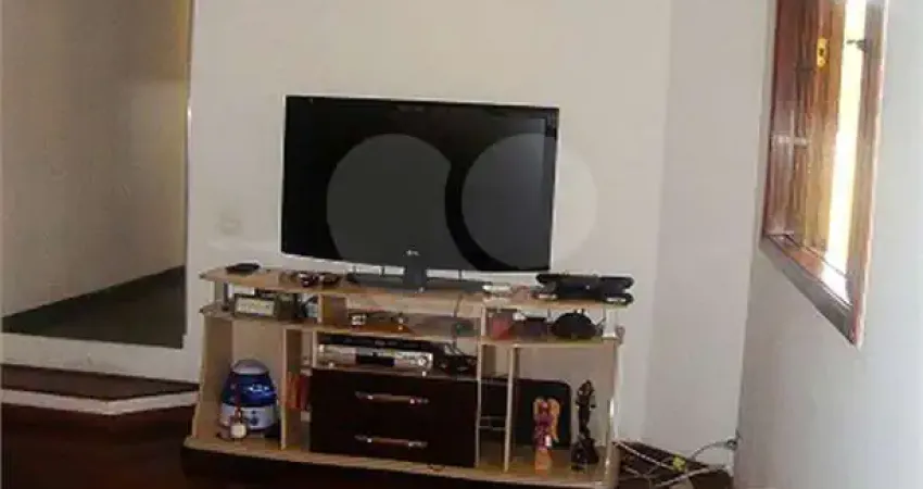 Casa com 3 quartos à venda na Rua Carlos de Mesquita, Butantã, São Paulo