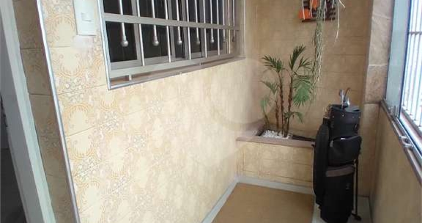 Sobrado com 4 quartos à venda em Mirandópolis - SP