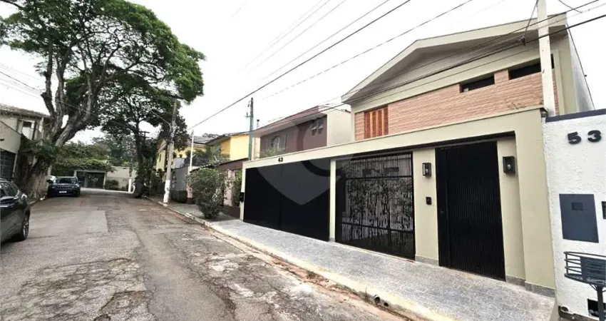 Casa de vila com 4 quartos à venda em Vila Elvira - SP