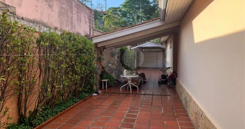 Casa com 3 quartos à venda na Catarino Andreatta, Interlagos, São Paulo