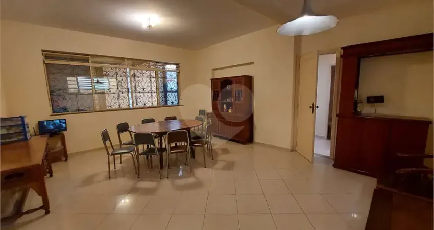 Casa com 4 quartos à venda na Rua Pedro de Toledo, Jardim Luzitânia, São Paulo