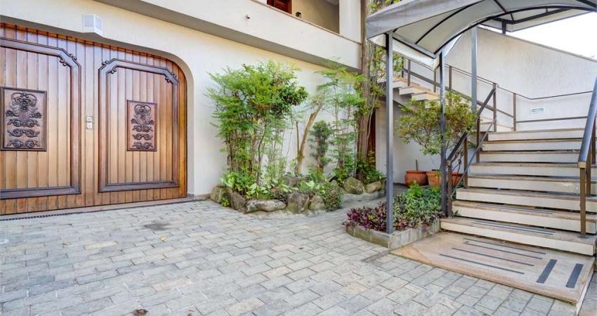 Sobrado com 5 quartos à venda em Jardim Prudência - SP