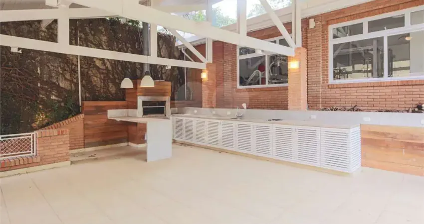 Casa em condomínio fechado com 4 quartos à venda na Rua José Morales Lopes, 235, Alto da Boa Vista, São Paulo