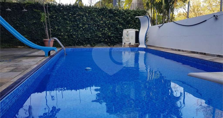 Sobrado com 4 quartos à venda em Jardim Marajoara - SP
