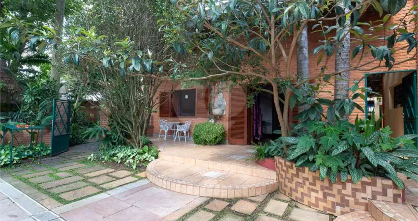 Casa com 5 quartos à venda em Chácara Monte Alegre - SP