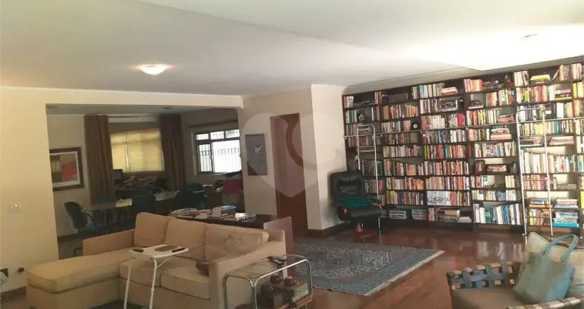 Casa com 4 quartos à venda na Rua Ministro Roberto Cardoso Alves, Alto da Boa Vista, São Paulo