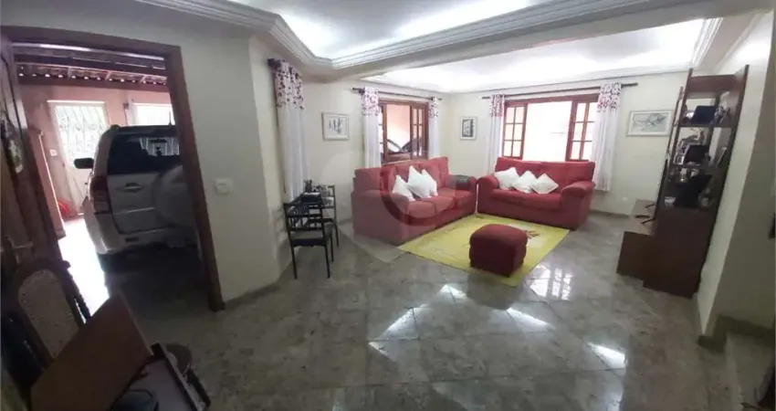 Sobrado com 7 quartos à venda em Vila Anhangüera - SP