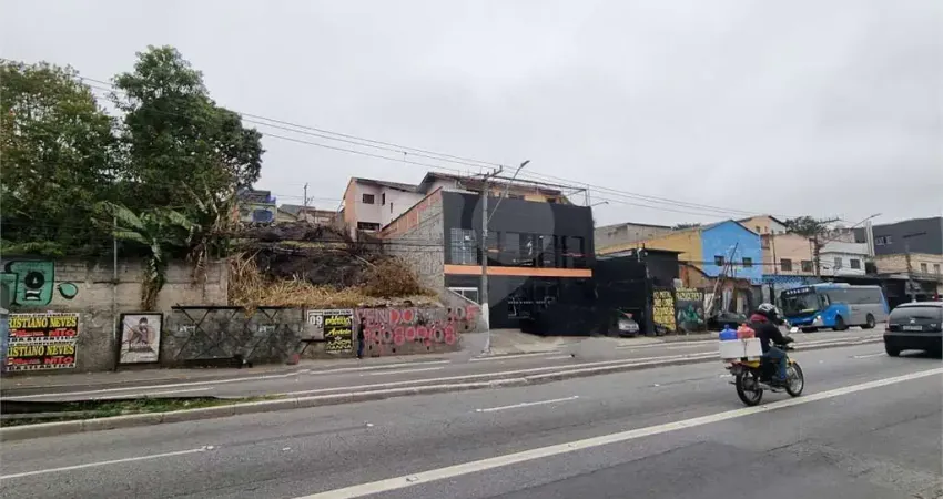 Terreno à venda na Avenida Interlagos, Jardim Marajoara, São Paulo