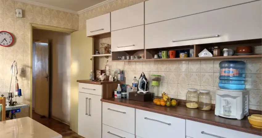 Sobrado com 2 quartos à venda em Jardim Ernestina - SP