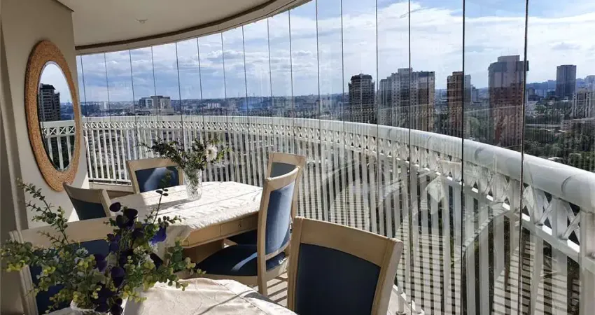 Apartamento com 4 quartos à venda em Vila Sofia - SP