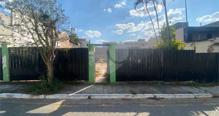 Terreno à venda na Rua São Casemiro, Granja Julieta, São Paulo