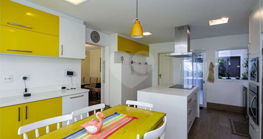 Casa com 4 quartos à venda em Chácara Monte Alegre - SP