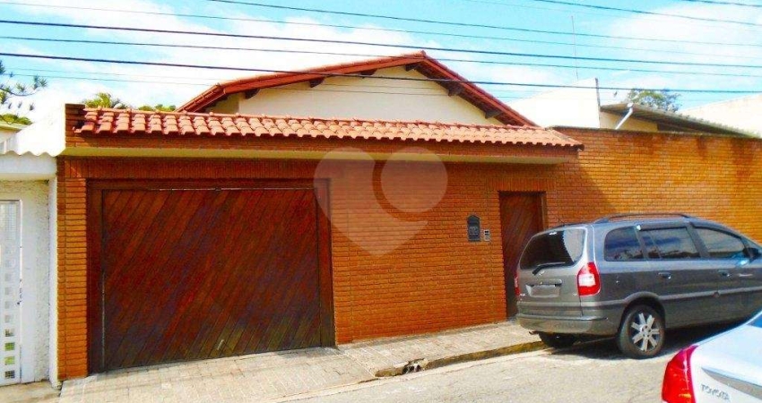 Casa térrea com 3 quartos à venda em Jardim Petrópolis - SP