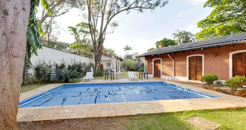 Casa com 5 quartos à venda na Praça Marechal Deodoro, Alto da Boa Vista, São Paulo