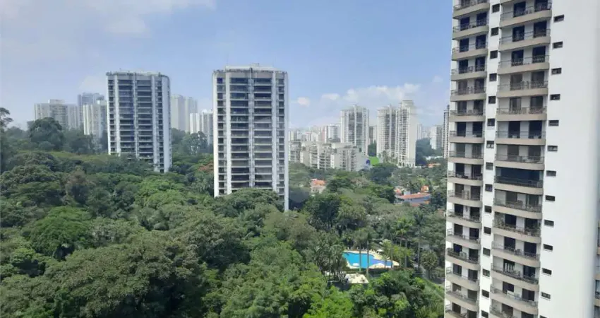 Apartamento com 3 quartos para locação em Santo Amaro - SP