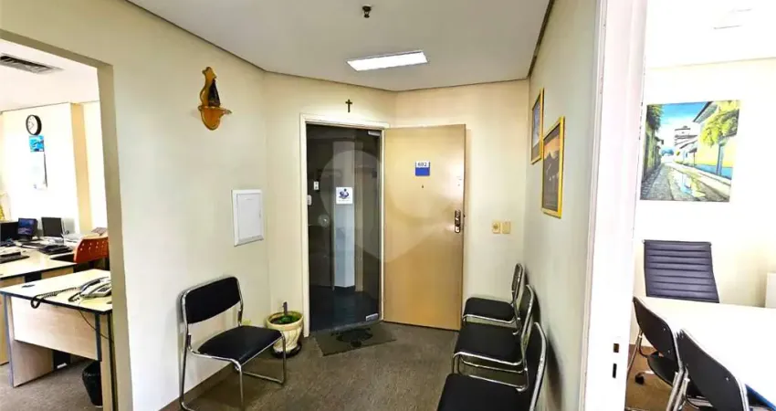 Sala comercial à venda na Avenida Vereador José Diniz, Campo Belo, São Paulo