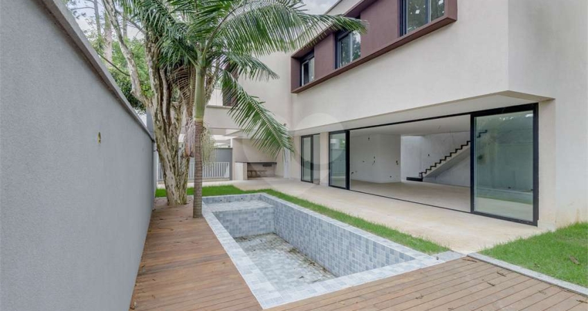 Condomínio com 4 quartos à venda em Jardim Cordeiro - SP