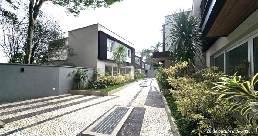 Condomínio com 4 quartos à venda em Jardim Dos Estados - SP