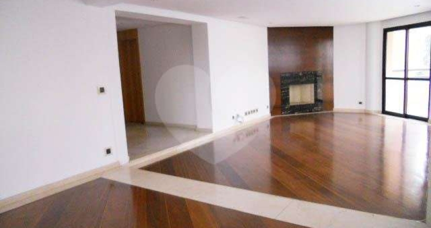 Apartamento com 3 quartos à venda em Campo Belo - SP