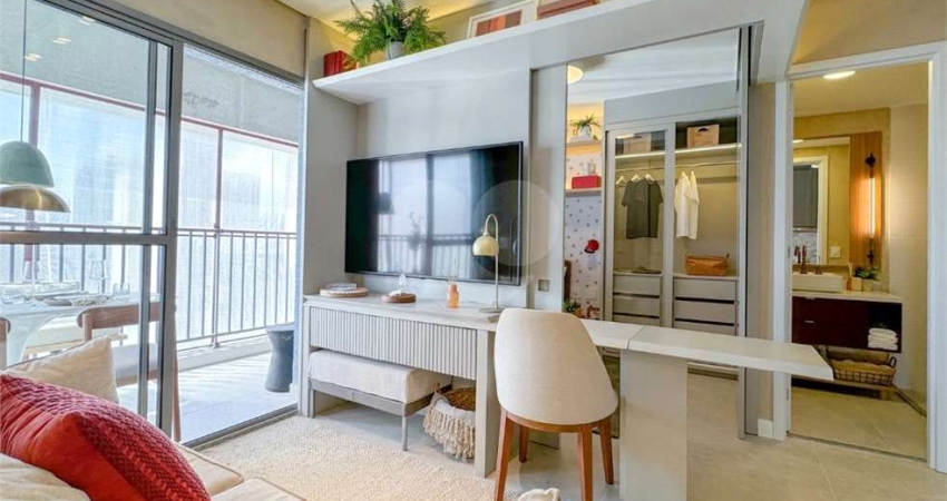 Apartamento com 2 quartos à venda em Santo Amaro - SP