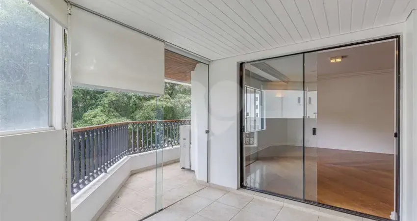 Apartamento com 4 quartos para alugar na Avenida Washington Luís, Jardim Marajoara, São Paulo