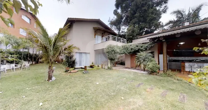 Casa com 4 quartos à venda em Chácara Monte Alegre - SP