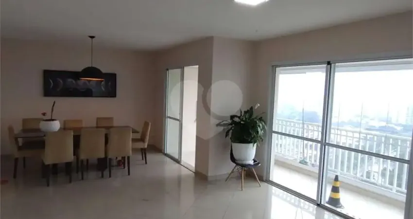 Apartamento com 3 quartos à venda em Jardim Taquaral - SP