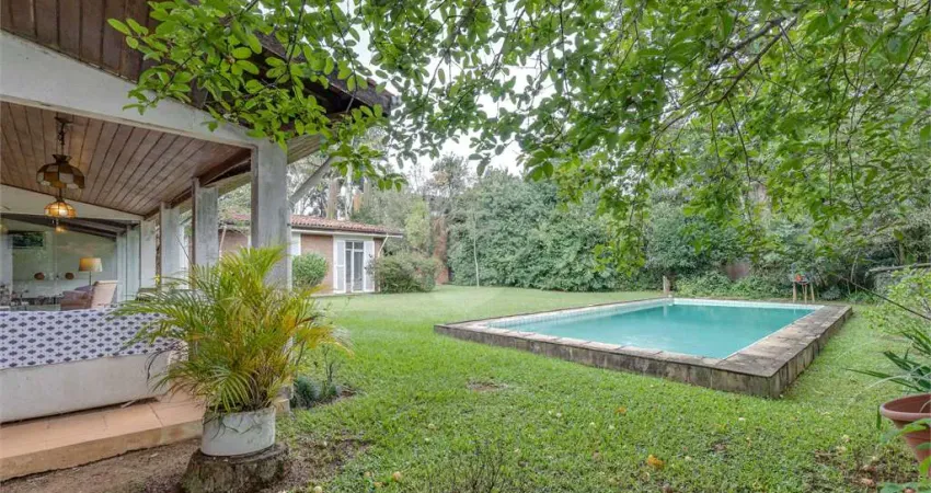 Casa térrea com 3 quartos à venda em Jardim Cordeiro - SP